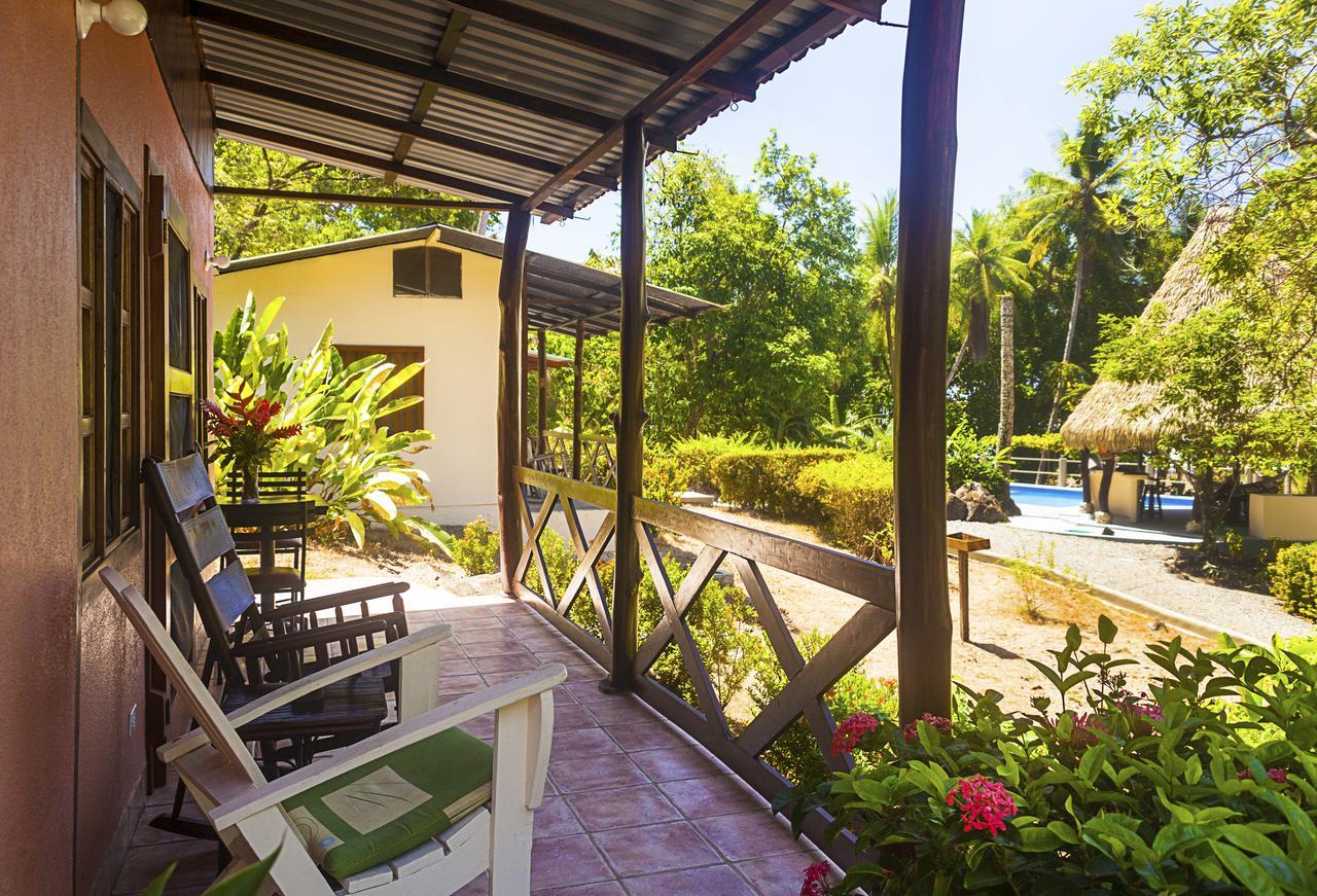 Coconut Grove Oceanfront Cottages Dominical Zewnętrze zdjęcie